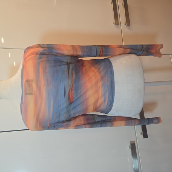 Sunset In The Sky Mesh Multicolor Ruched V-Neck Cropped Women's Top Size XL - Picture 6 of 9